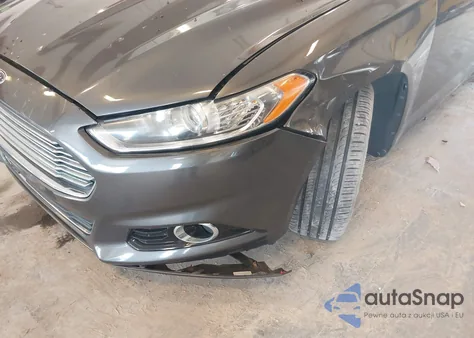 2016 Ford Fusion Titanium z USA, uszkodzony, nr VIN 3FA6P0K98GR135874